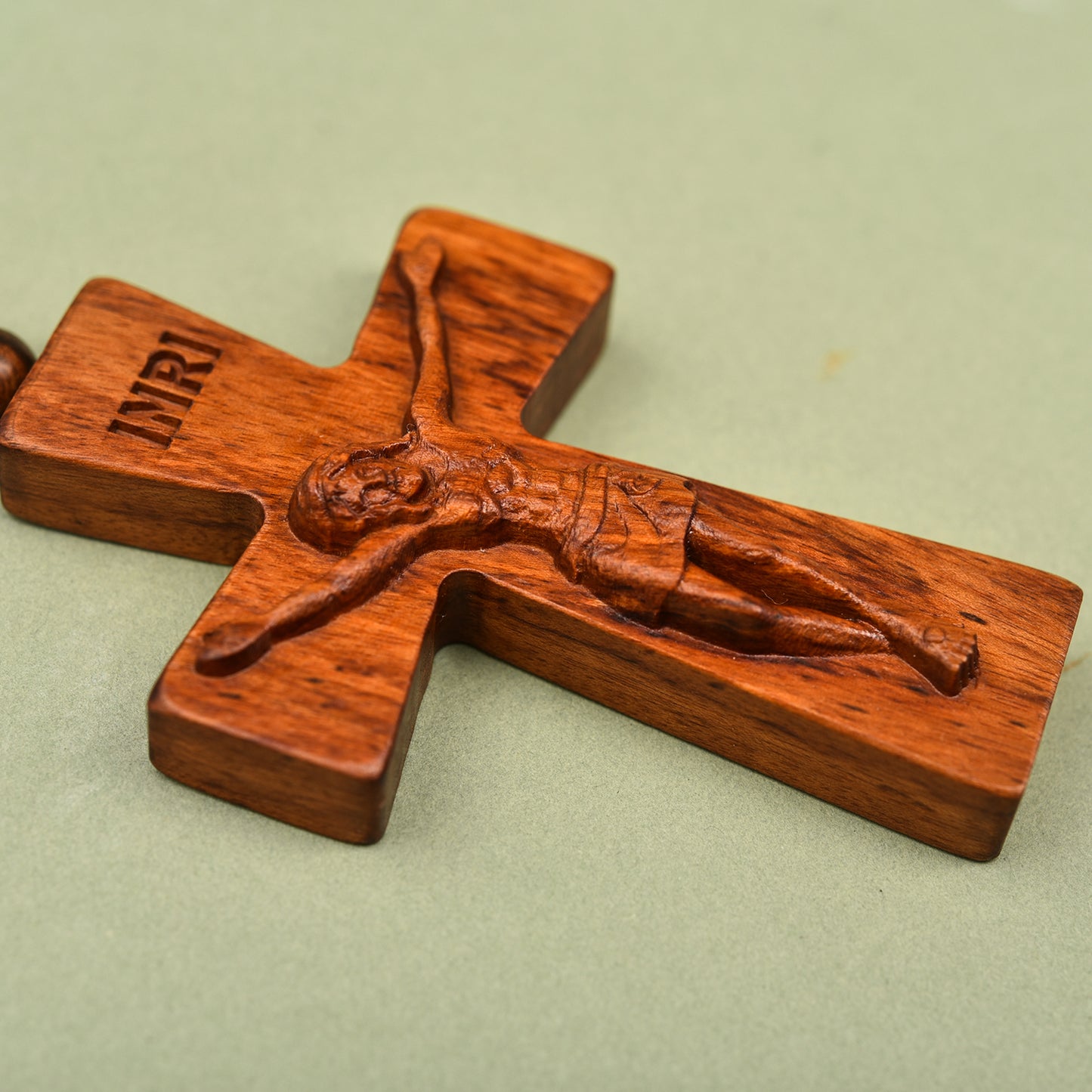 Wooden Cross Hand Piece Compact Ergonomic Design Handheld Cross in Car Handing Ornament Accessory
