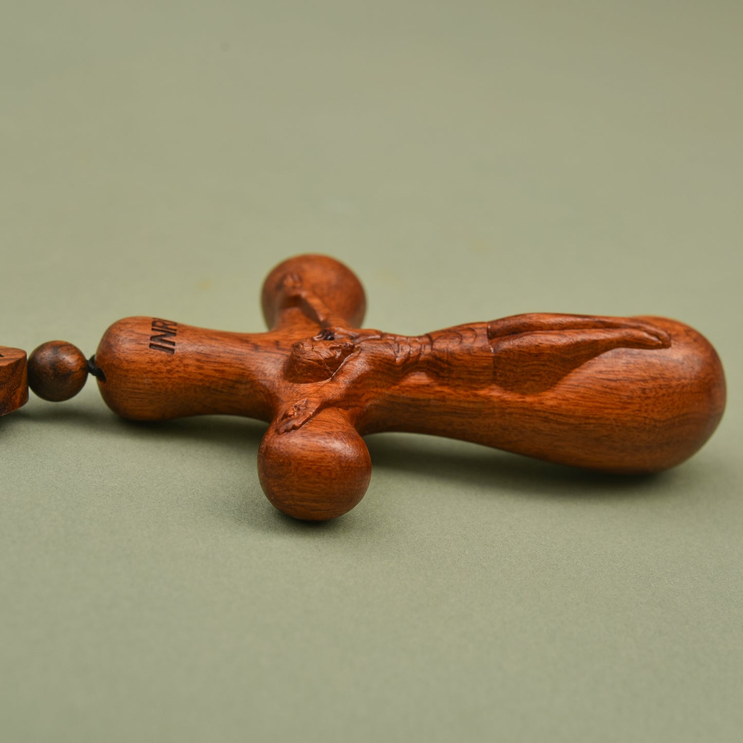 Wooden Cross Hand Piece Compact Ergonomic Design Handheld Cross in Car Home Handing Ornament Accessory