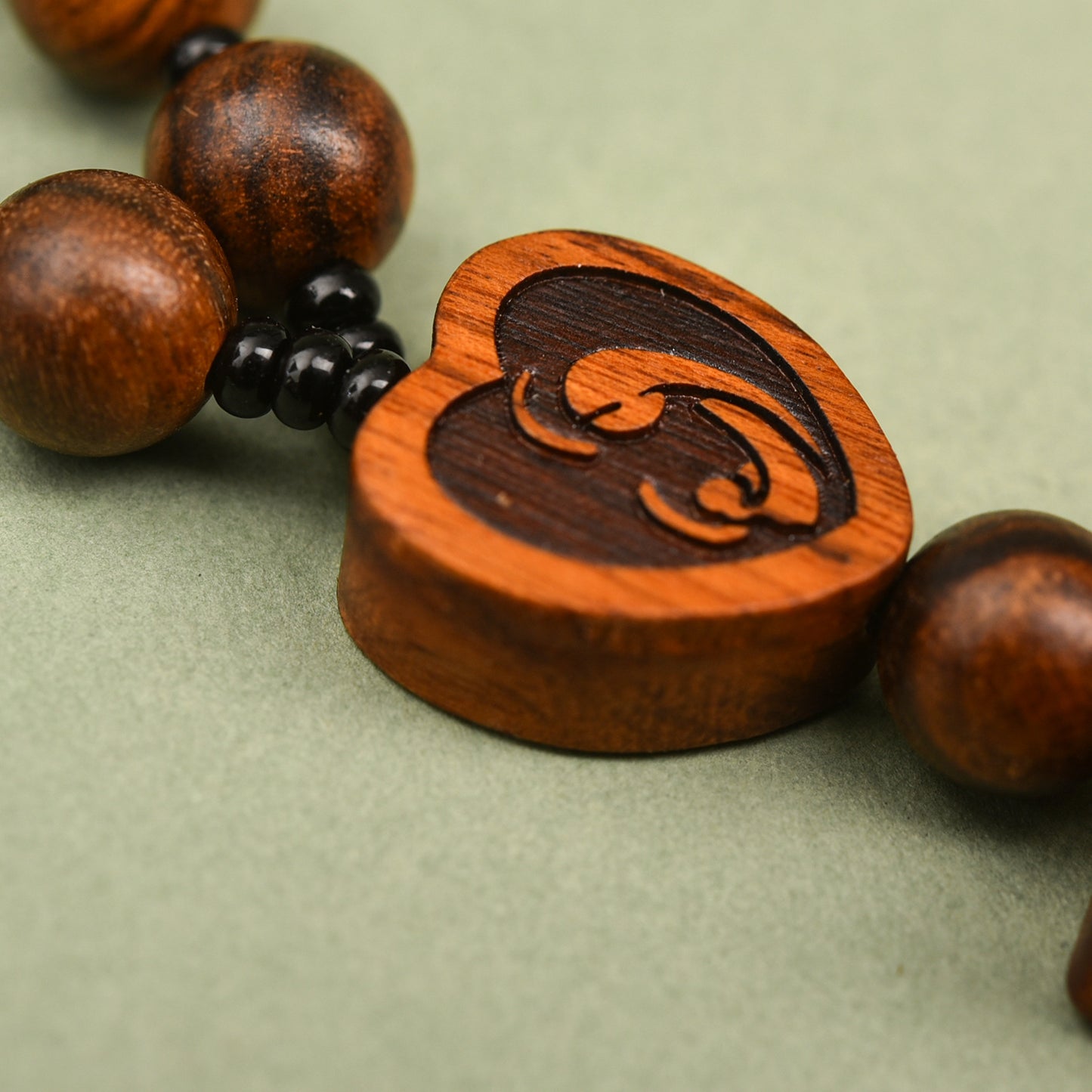 Wooden Cross Hand Piece Compact Ergonomic Design Handheld Cross in Car Home Handing Ornament Accessory